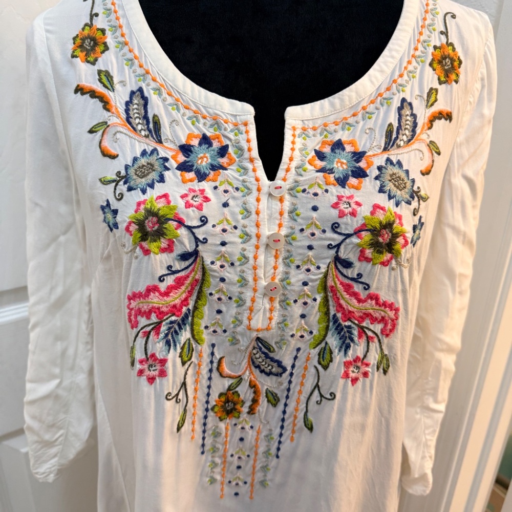 J. Jill Embroidered Tunic Top – White | Size SP (Petite) | Boho Floral - Picture 3 of 8